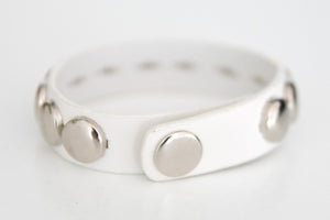 Bracelet with big round rivets