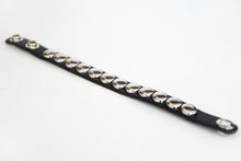 Load image into Gallery viewer, Bracelet with big round rivets