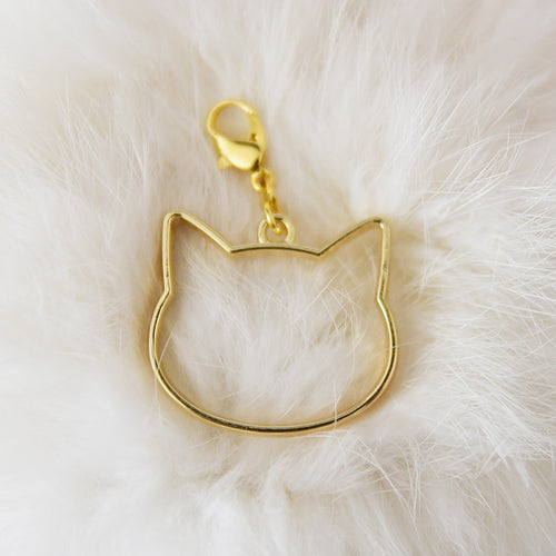 Pendant with clasp, Golden CAT HEAD